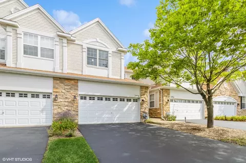2956 Talaga Dr, Algonquin, IL 60102 photo 1