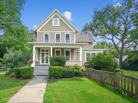 315 N Gary Ave, Wheaton, IL 60187