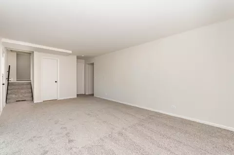 Living - 949 Rose Ln, Wheeling, IL 60090 photo 7 of 7