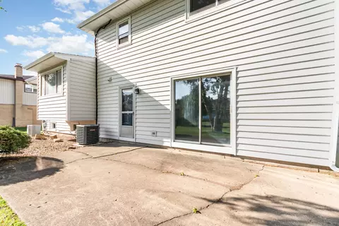 Other - 949 Rose Ln, Wheeling, IL 60090 photo 3 of 3