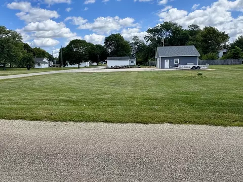 302 E Harrison St, Ransom, IL 60470 photo 7