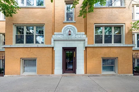 2137 N Kedzie Blvd #G, Chicago, IL 60647