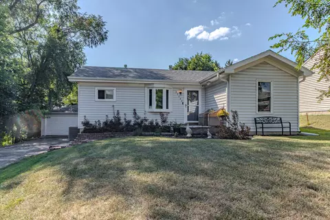 35060 N Hilldale Dr, Ingleside, IL 60041
