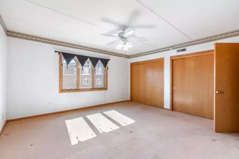 675 Pearson St #710, Des Plaines, IL 60016 photo 12