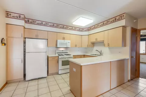 675 Pearson St #710, Des Plaines, IL 60016 photo 8