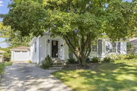 418 S Williston St, Wheaton, IL 60187