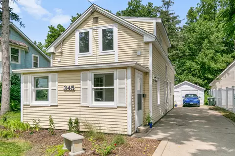 345 Main St, Batavia, IL 60510
