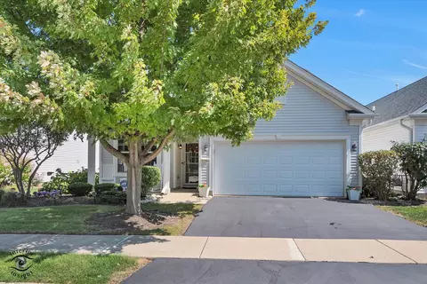 12504 Castle Rock Dr, Huntley, IL 60142