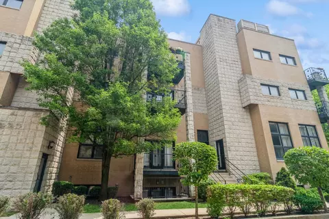 2144 W Schiller St #H, Chicago, IL 60622