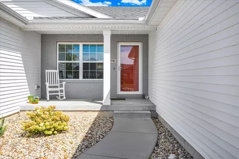 2770 Sedona Dr, Normal, IL 61761 photo 2