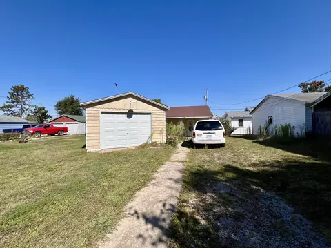 Exterior - 17 E 10th St, Danville, IL 61832 photo 5 of 5