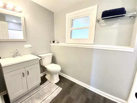 54 Hickory Dr, Lindenhurst, IL 60046 photo 20