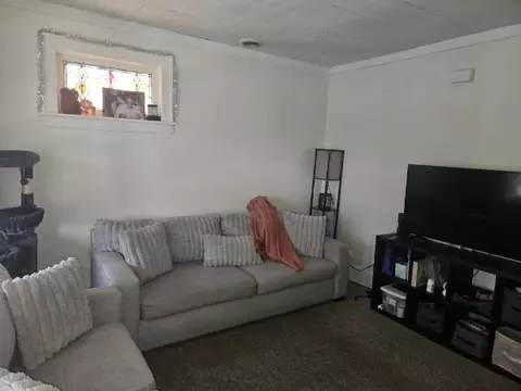 615 Frances St, Phoenix, IL 60426 photo 8