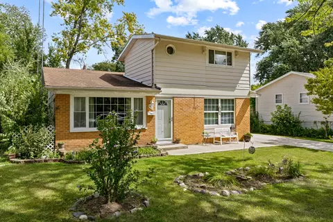 7321 Jonquil Ter, Hanover Park, IL 60133