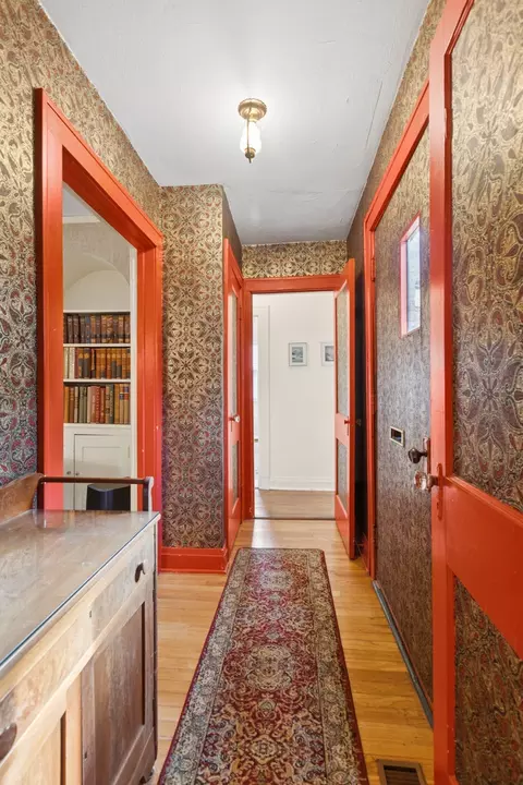 1319 Irving Ave, Wheaton, IL 60187 photo 3