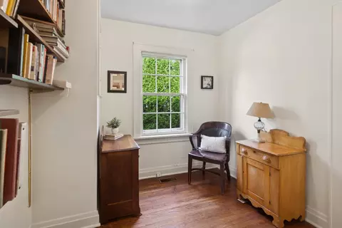 1319 Irving Ave, Wheaton, IL 60187 photo 11