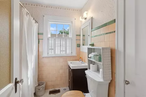 1319 Irving Ave, Wheaton, IL 60187 photo 14