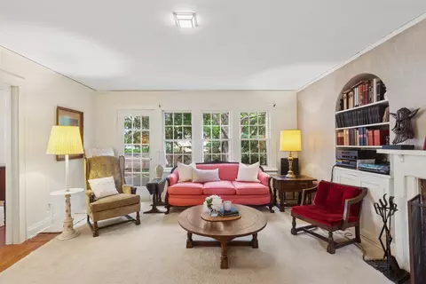 1319 Irving Ave, Wheaton, IL 60187 photo 5