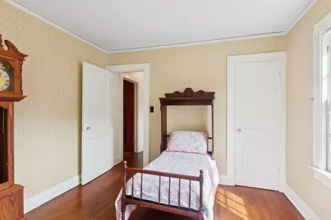 1319 Irving Ave, Wheaton, IL 60187 photo 15