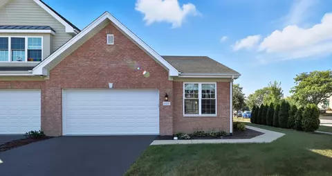 8408 Dawn Ln, Darien, IL 60561