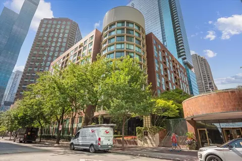 440 N Mcclurg Ct #906, Chicago, IL 60611