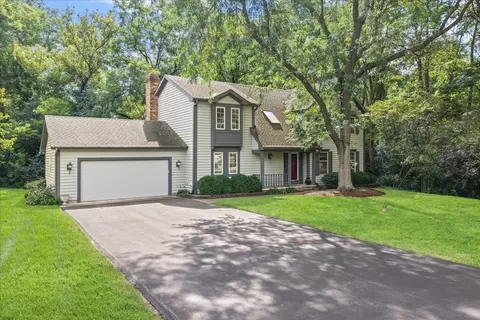 3302 Jasmine Ct, Crystal Lake, IL 60012