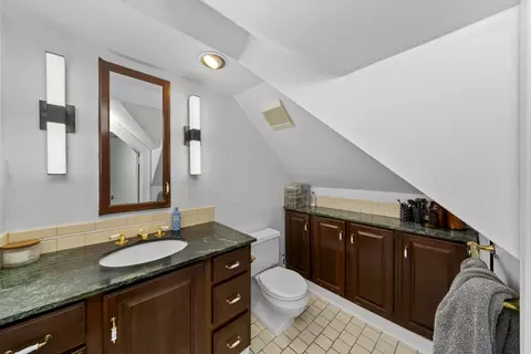 Bath - 3705 Elva Rd, Malta, IL 60150 photo 4 of 5