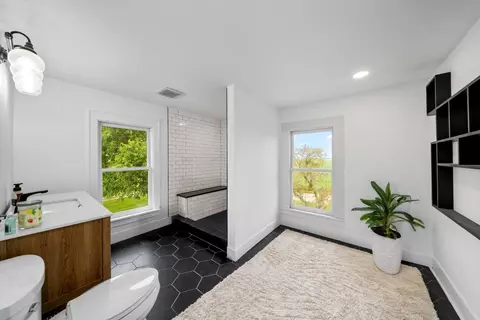 Bath - 3705 Elva Rd, Malta, IL 60150 photo 5 of 5