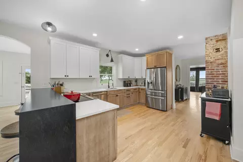 Kitchen - 3705 Elva Rd, Malta, IL 60150 photo 4 of 4