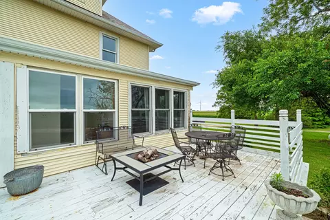 Exterior - 3705 Elva Rd, Malta, IL 60150 photo 6 of 6