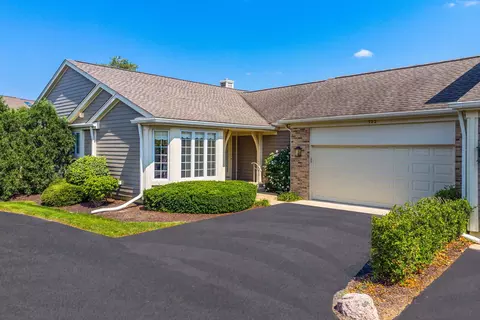 122 Kilchurn Ln, Inverness, IL 60067