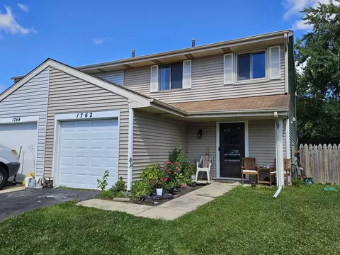 1762 De Forest Ln, Hanover Park, IL 60133
