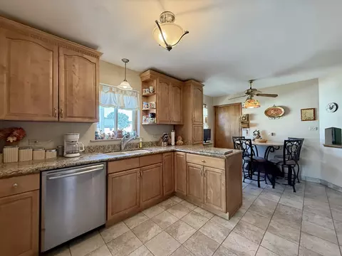 7425 W Devon Ave, Chicago, IL 60631 photo 4