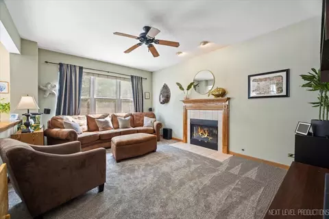 1949 Pinnacle Dr, Aurora, IL 60502 photo 6