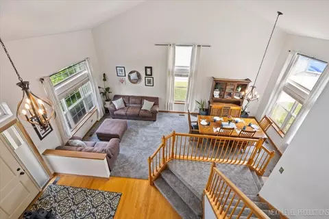 1949 Pinnacle Dr, Aurora, IL 60502 photo 9