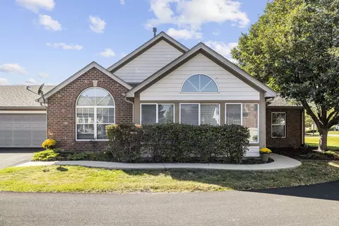 445 Stonegate Way #445, Manteno, IL 60950
