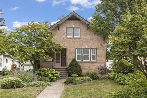 416 Anthony St, Glen Ellyn, IL 60137