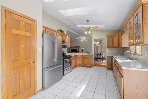 Kitchen - 6237 W Dralle Rd, Monee, IL 60449 photo 1 of 3