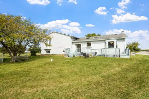 Exterior - 6237 W Dralle Rd, Monee, IL 60449 photo 2 of 6