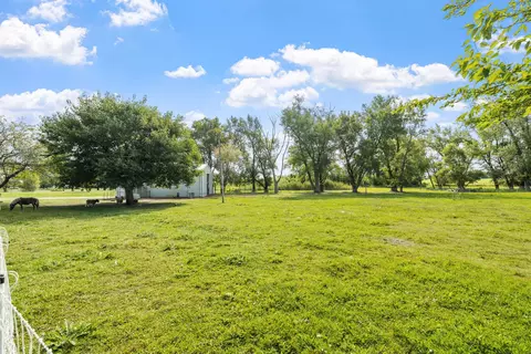 Exterior - 6237 W Dralle Rd, Monee, IL 60449 photo 5 of 6
