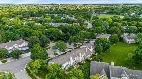 View/Area - 4658 Burnham Dr, Hoffman Estates, IL 60192 photo 2 of 6