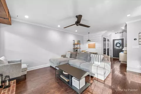 Other - 4658 Burnham Dr, Hoffman Estates, IL 60192 photo 2 of 6
