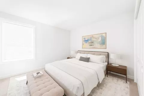 Bedroom - 4658 Burnham Dr, Hoffman Estates, IL 60192 photo 3 of 3