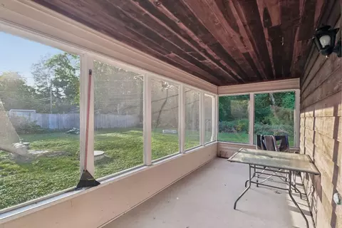 Exterior - 819 Southside Ave, Mchenry, IL 60051 photo 2 of 7