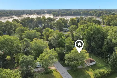 View/Area - 819 Southside Ave, Mchenry, IL 60051 photo 4 of 4