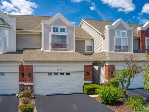 3310 Rosecroft Ln, Naperville, IL 60564