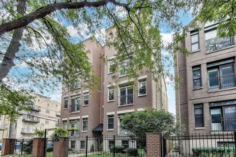 1618 N Oakley Ave #2S, Chicago, IL 60647