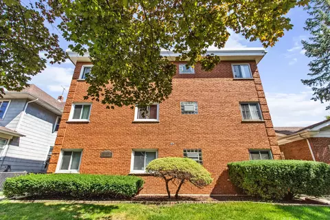 424 Elgin Ave #8, Forest Park, IL 60130