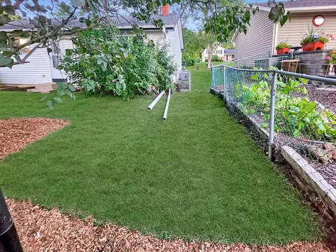 Exterior - 205 Augusta Dr, Mchenry, IL 60050 photo 5 of 7