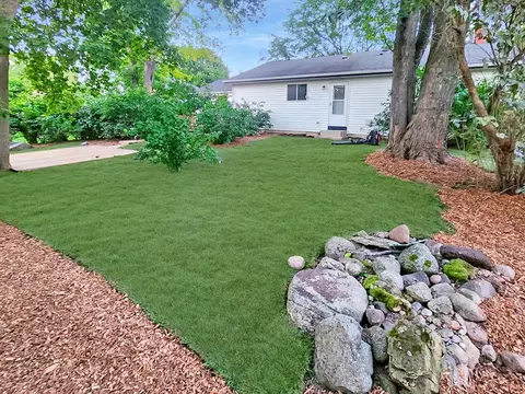 Exterior - 205 Augusta Dr, Mchenry, IL 60050 photo 4 of 7